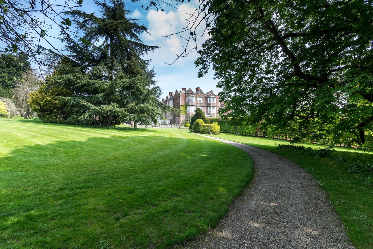 Goldsborough Hall Knaresborough Eksteriør billede